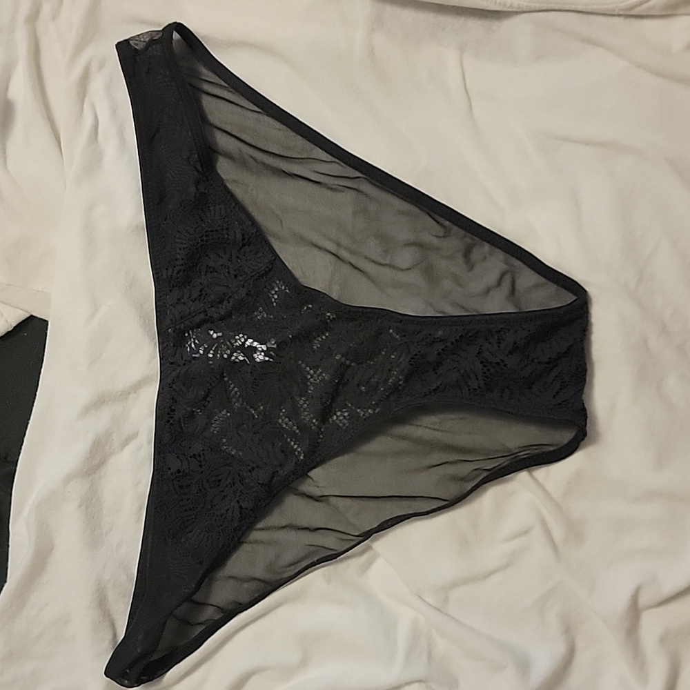 Bikini panties